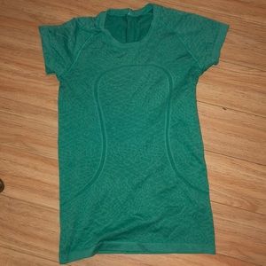 Green Lululemon top